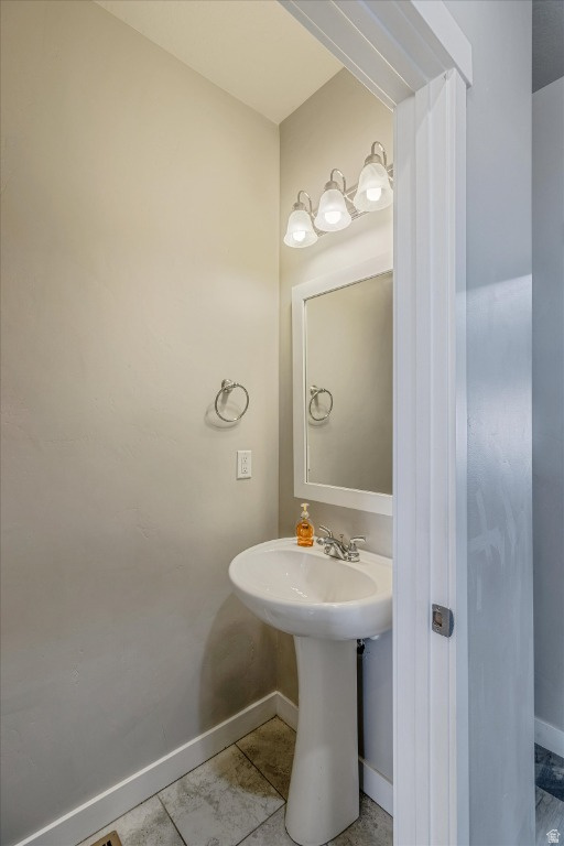 5653 W PELICAN RIDGE LN West Valley City, UT 84118