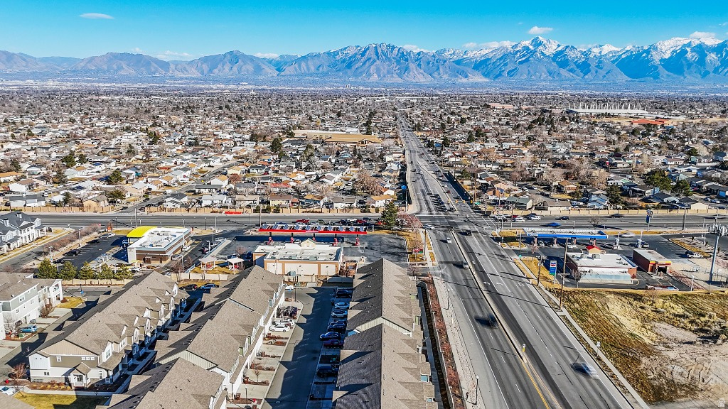 5653 W PELICAN RIDGE LN West Valley City, UT 84118