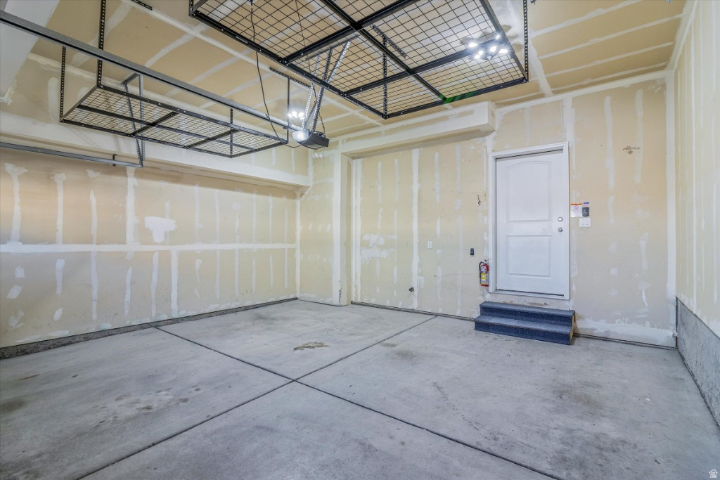 5653 W PELICAN RIDGE LN West Valley City, UT 84118