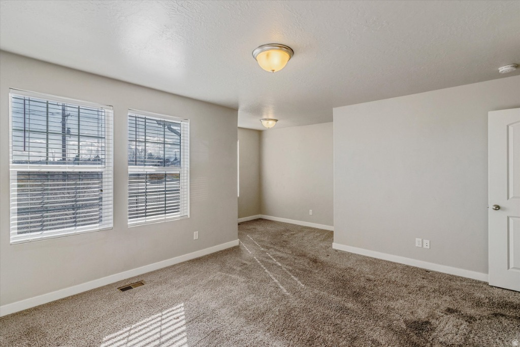 5653 W PELICAN RIDGE LN West Valley City, UT 84118