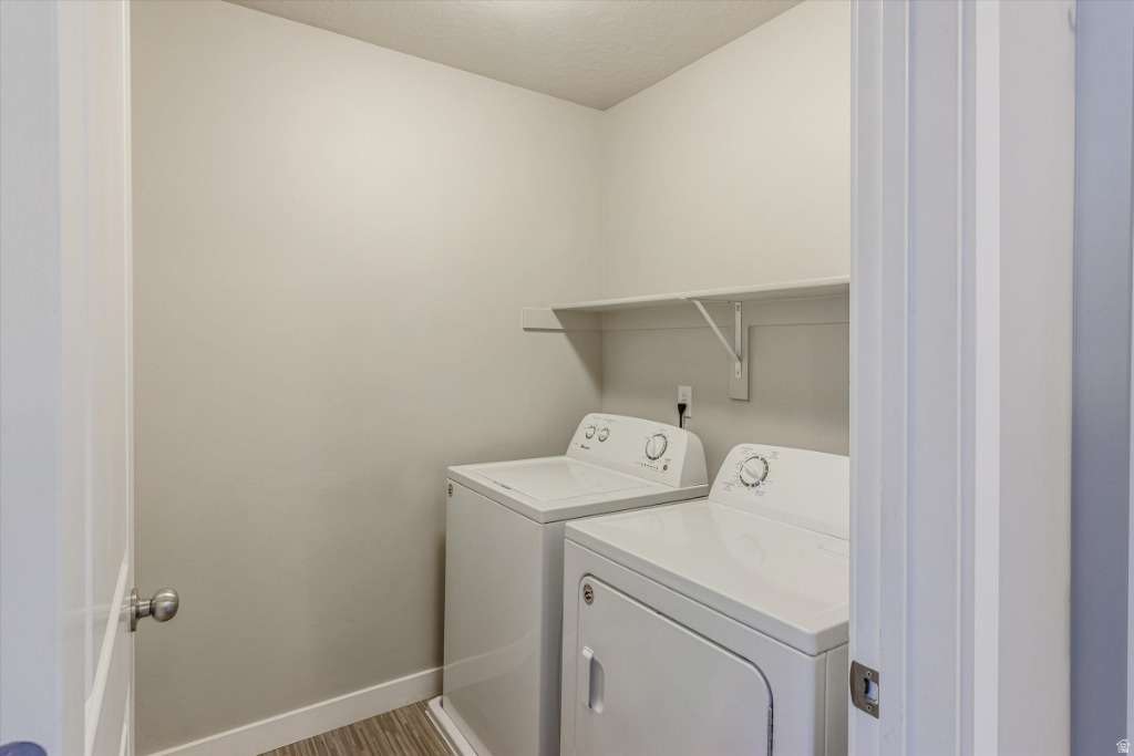 5653 W PELICAN RIDGE LN West Valley City, UT 84118