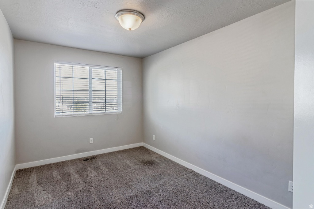 5653 W PELICAN RIDGE LN West Valley City, UT 84118