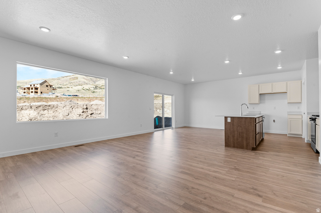 196 W LEVENGROVE DR #211 Lehi, UT 84048