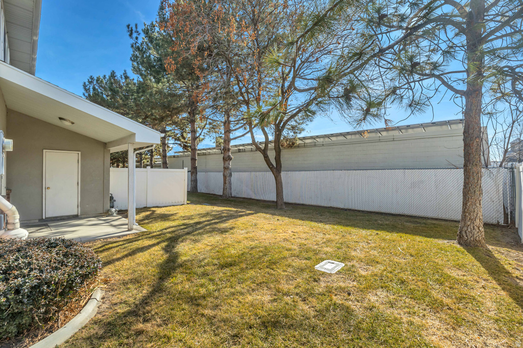 7638 S REDWOOD RD #11 West Jordan, UT 84084