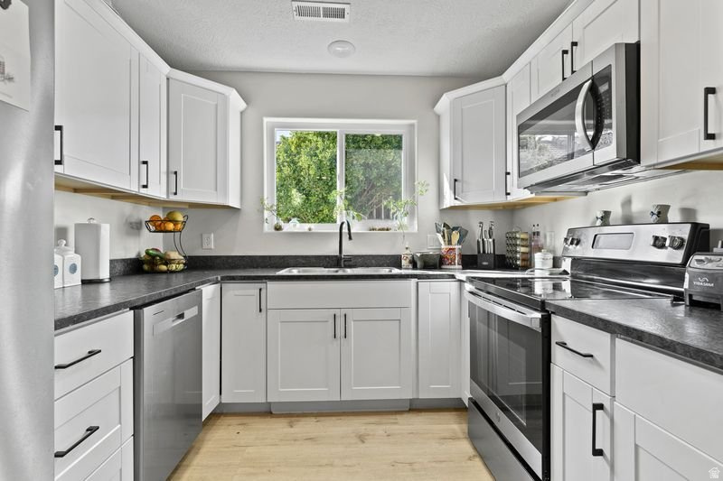 2550 E 610 N #A-B St George, UT 84790