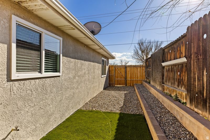 2550 E 610 N #A-B St George, UT 84790