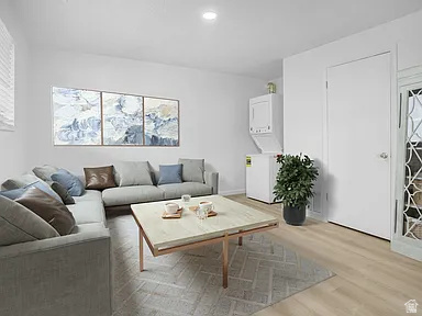 254 N 700 W Provo, UT 84601