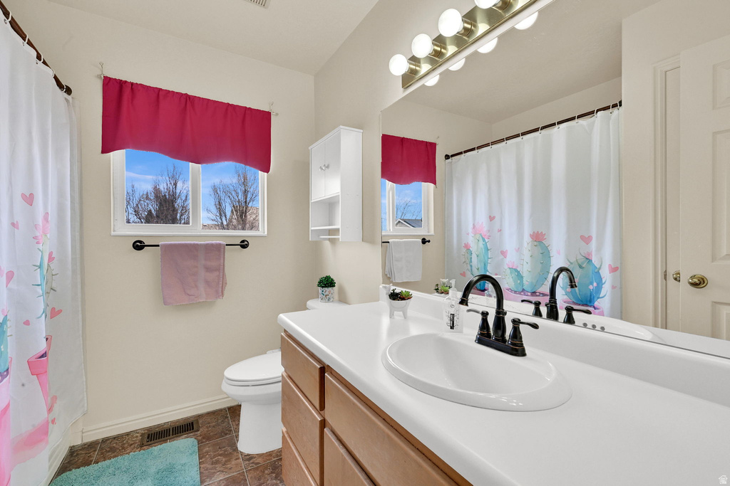 910 W 200 S West Point, UT 84015