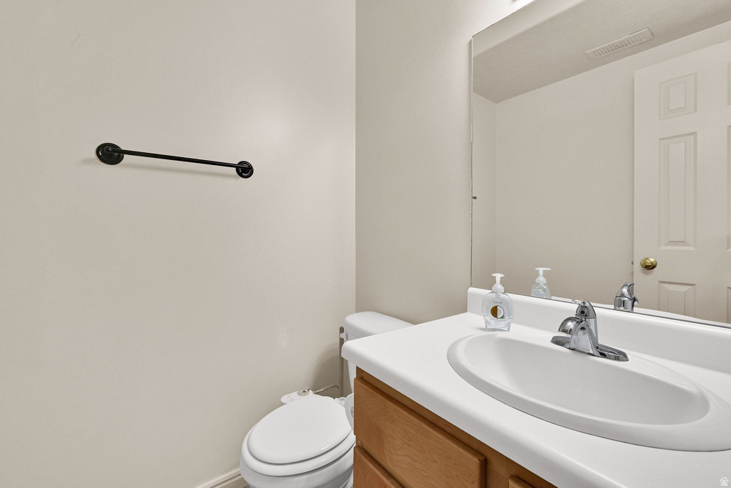 910 W 200 S West Point, UT 84015