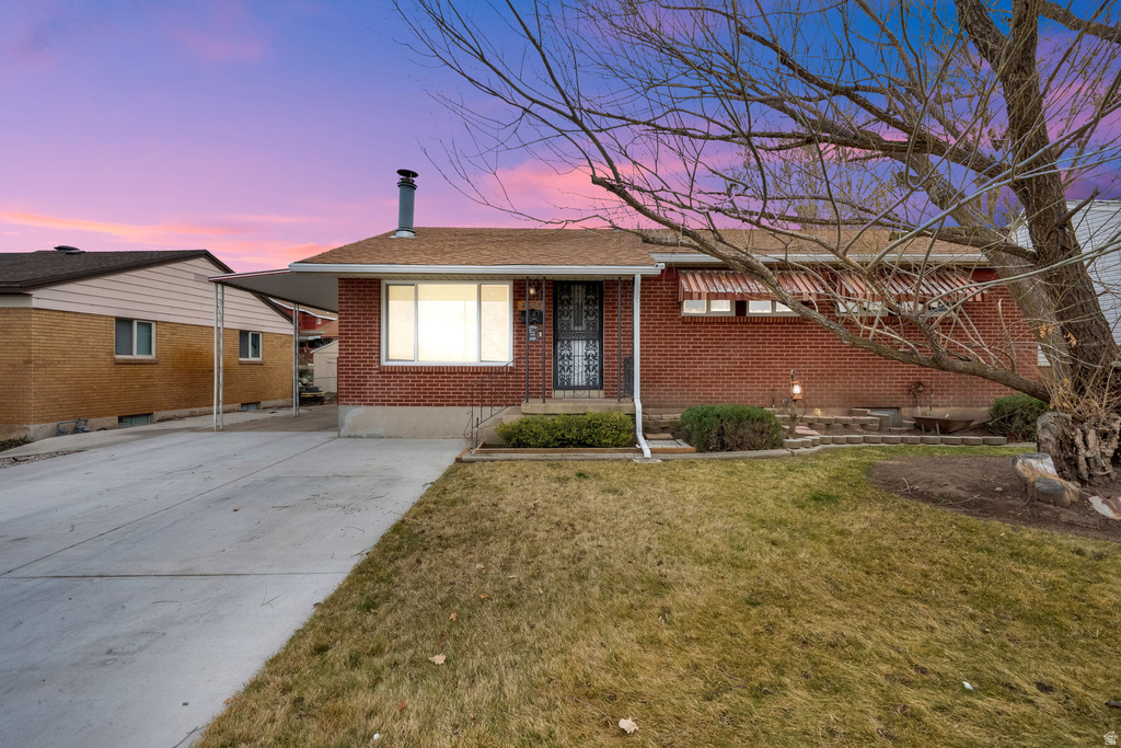 4558 S 300 W Washington Terrace, UT 84405
