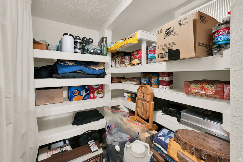 4558 S 300 W Washington Terrace, UT 84405