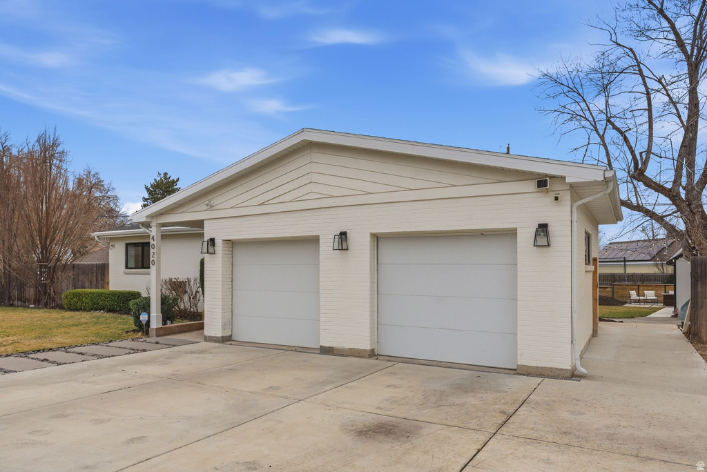 4020 S OLIVER DR Holladay, UT 84124