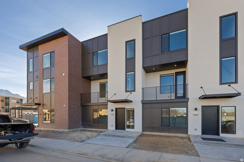 587 E SAVVY CV #49 Salt Lake City, UT 84107