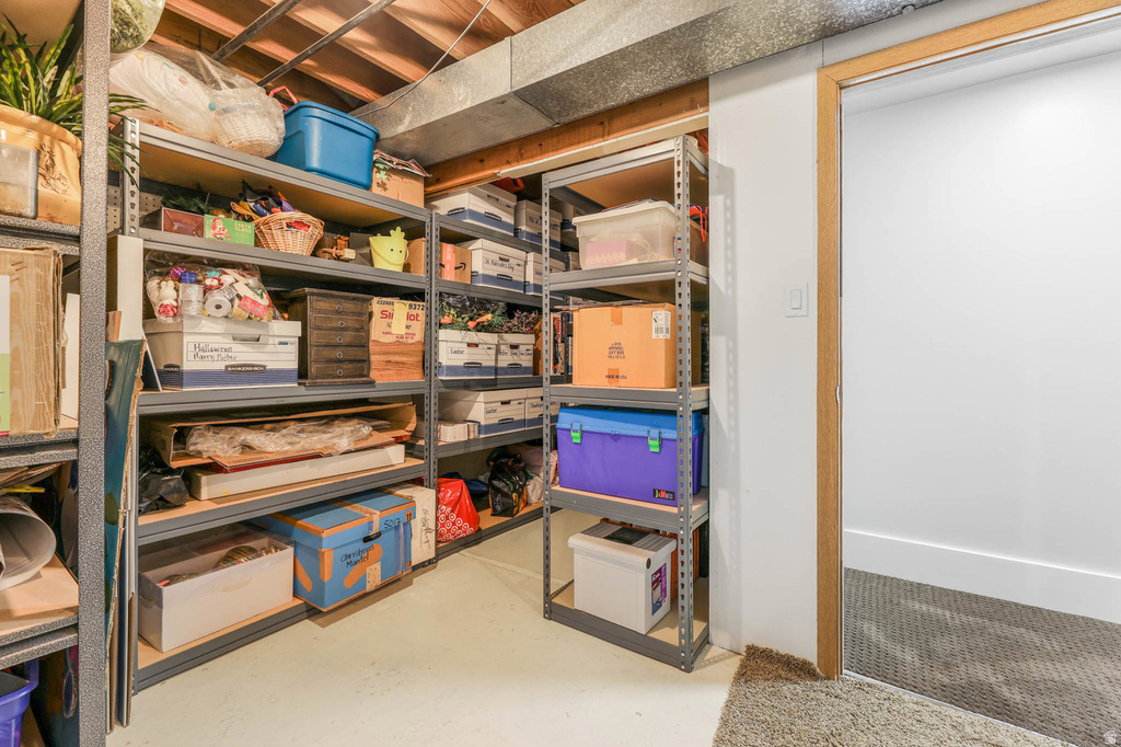 2342 E CHARROS RD Sandy, UT 84092