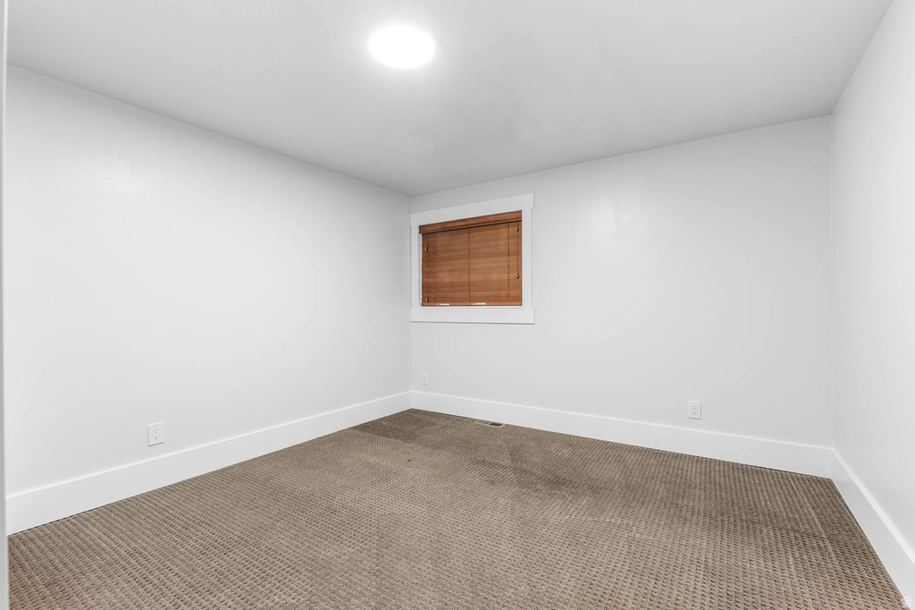 2342 E CHARROS RD Sandy, UT 84092