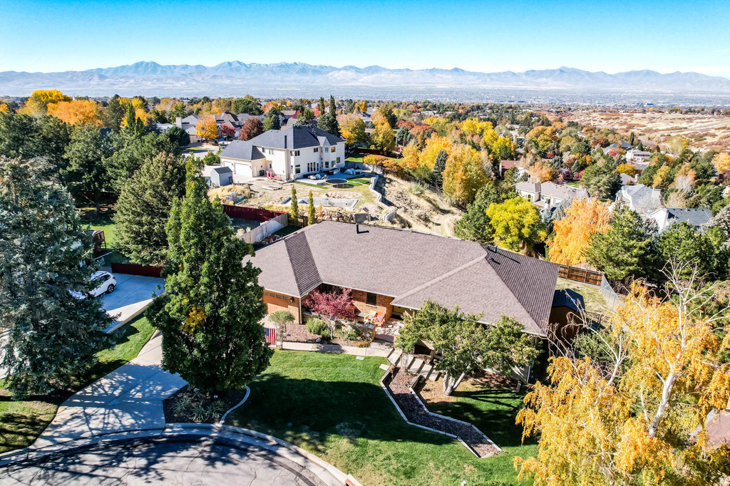 2342 E CHARROS RD Sandy, UT 84092