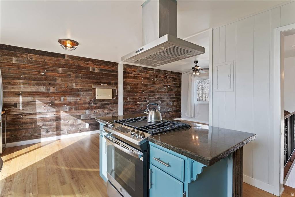 1593 E 6600 S Uintah, UT 84405