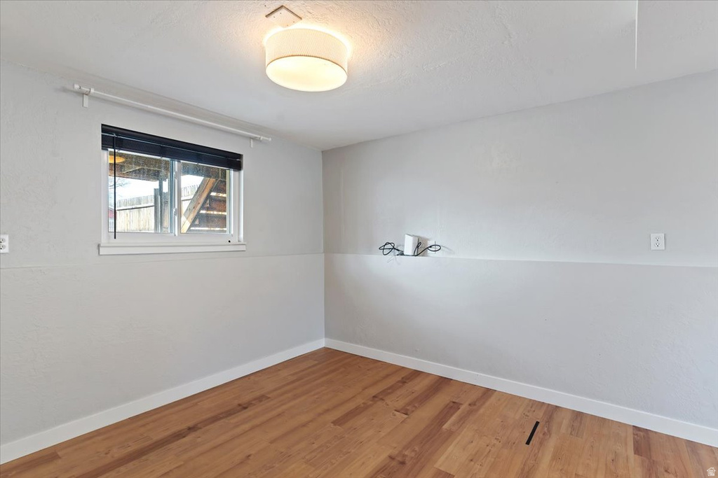 1593 E 6600 S Uintah, UT 84405