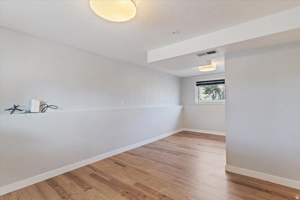 1593 E 6600 S Uintah, UT 84405