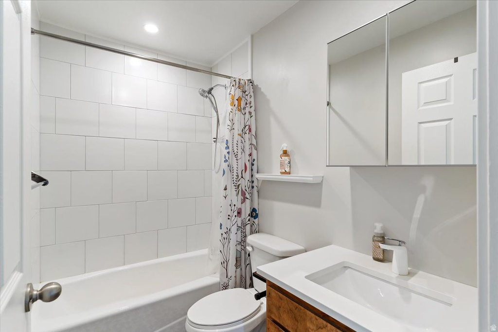 1593 E 6600 S Uintah, UT 84405