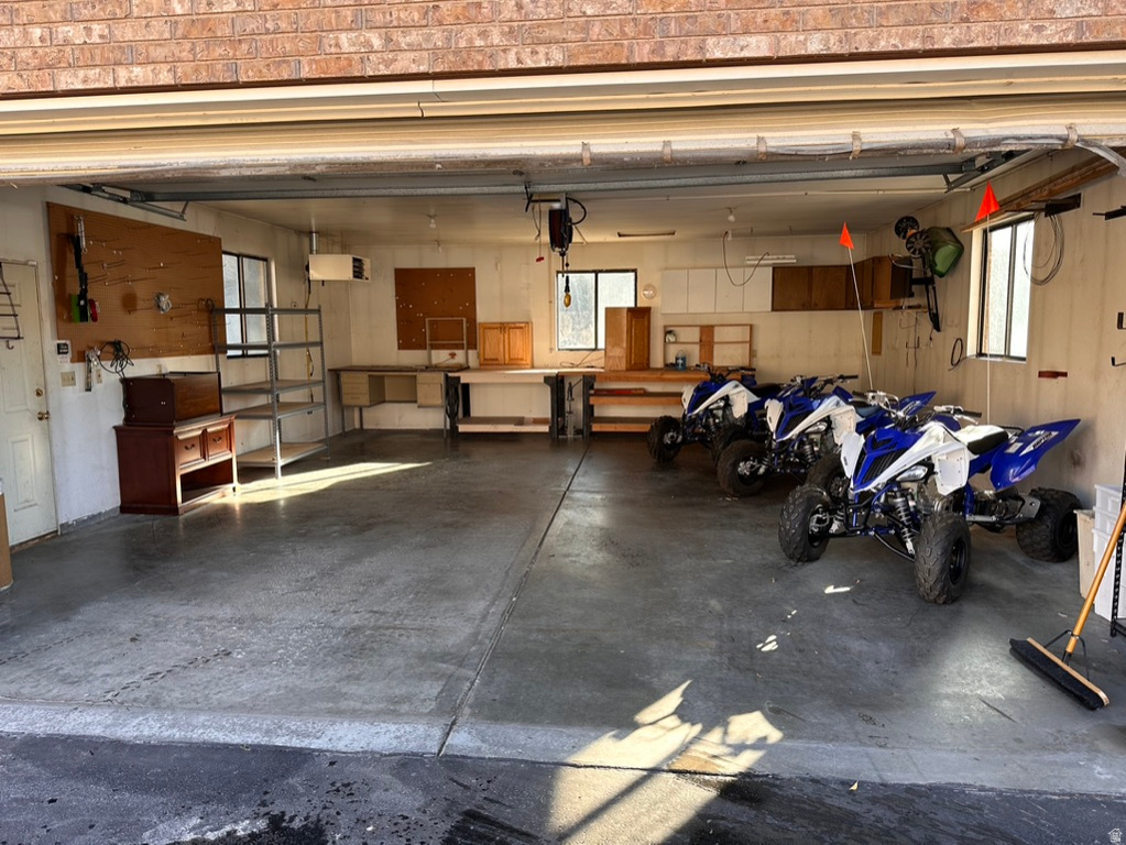 2575 W STATE ROAD 32 Peoa, UT 84061