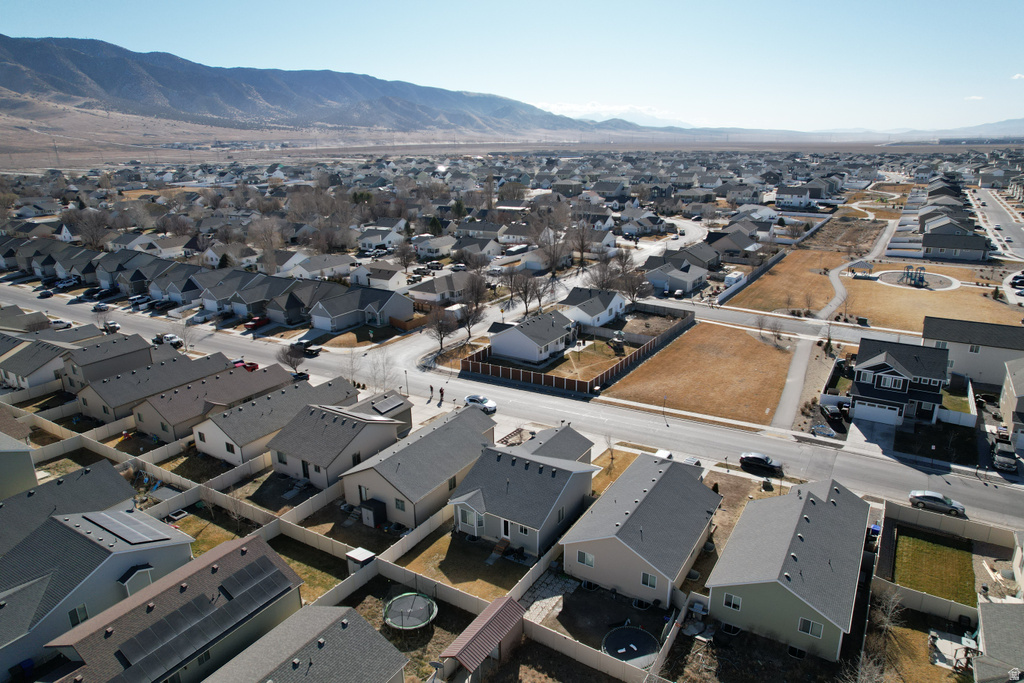 1663 E SHADOW DR Eagle Mountain, UT 84005