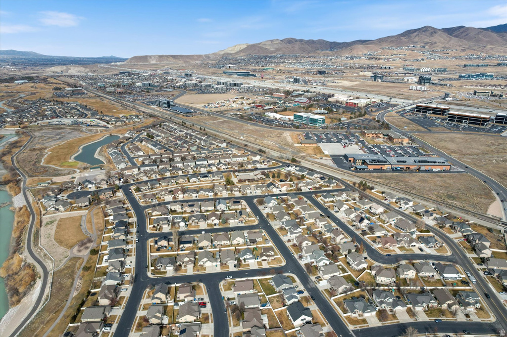 2216 N 2500 W Lehi, UT 84043