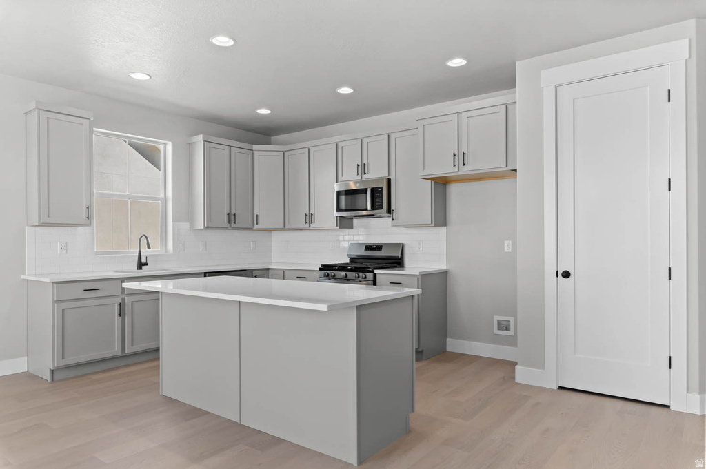 2366 S 1230 W Syracuse, UT 84075