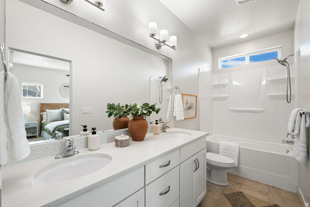 15417 S NAVY TRAILS LN Bluffdale, UT 84065