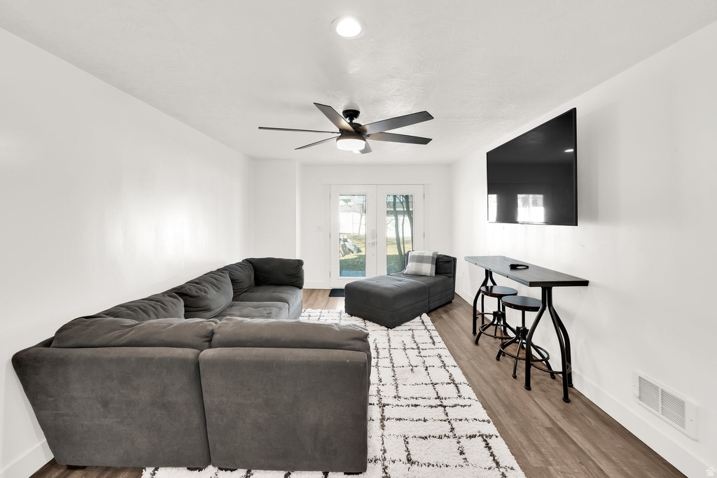 1072 S 925 E Salem, UT 84653