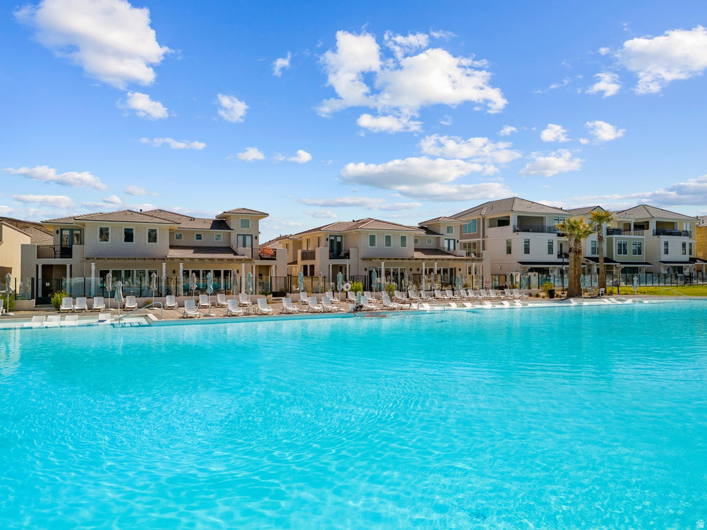 5599 S CARNELIAN PKWY #207 St George, UT 84790