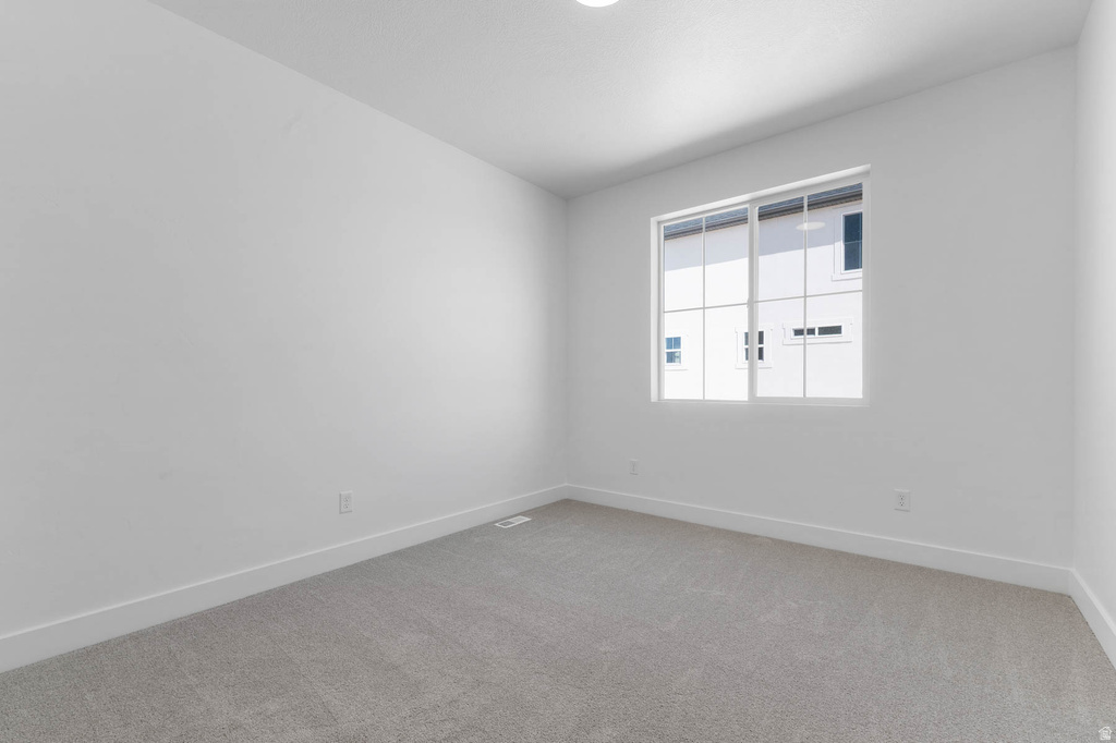 3828 W 2300 N Clinton, UT 84015
