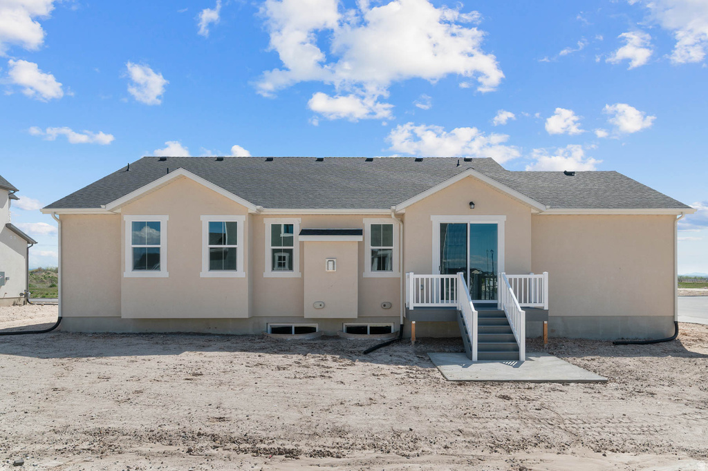 3828 W 2300 N Clinton, UT 84015