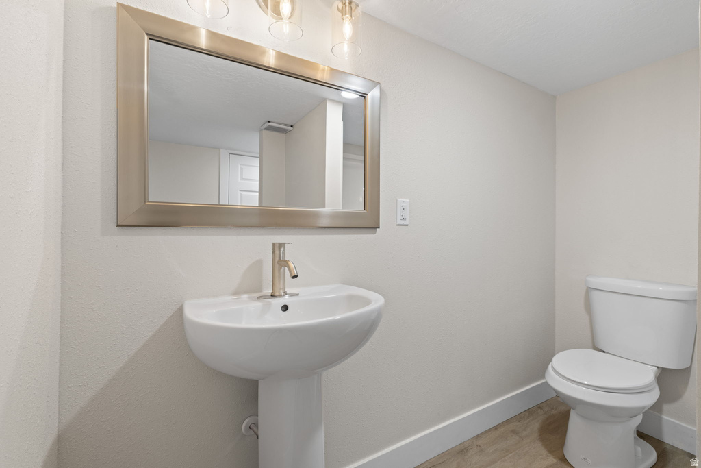 1310 W COUNTRYWOOD LN West Jordan, UT 84088