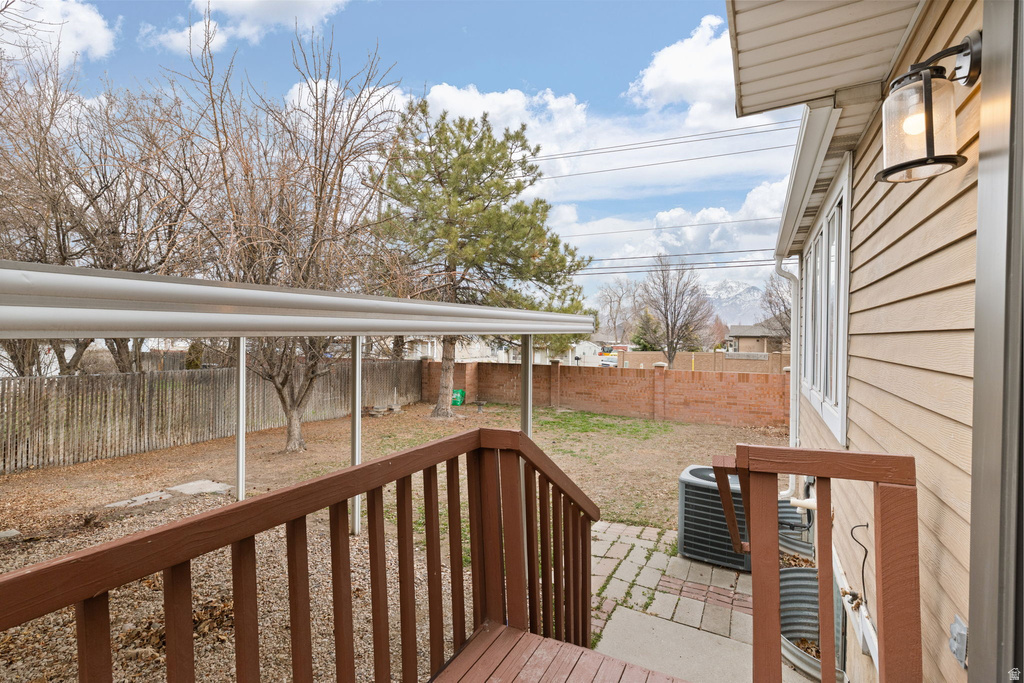 1310 W COUNTRYWOOD LN West Jordan, UT 84088