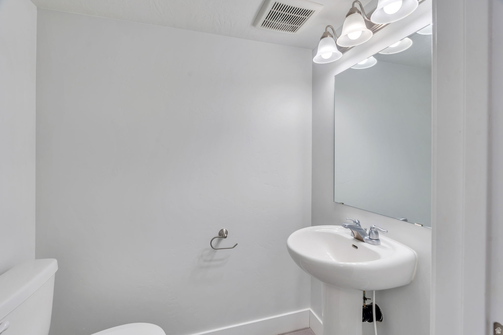 7217 N CLOVER LEAF LN Eagle Mountain, UT 84005