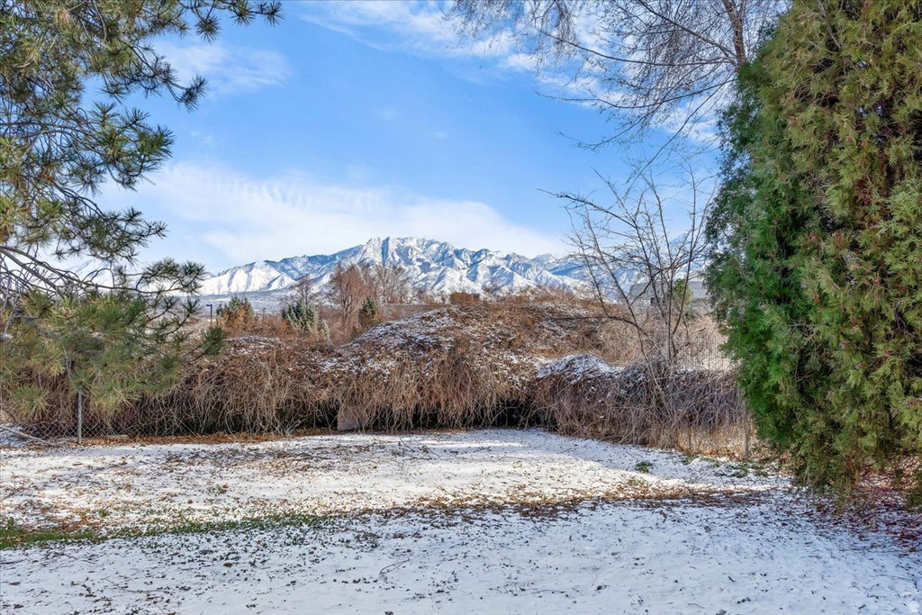 6293 S BEN AIR DR Taylorsville, UT 84129