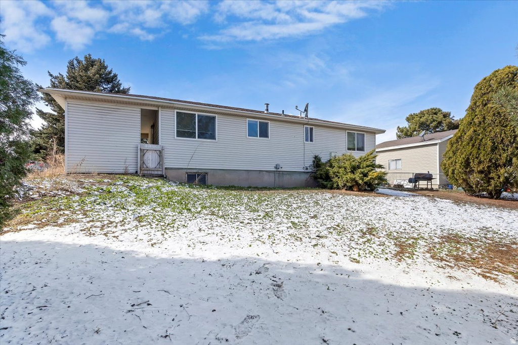 6293 S BEN AIR DR Taylorsville, UT 84129