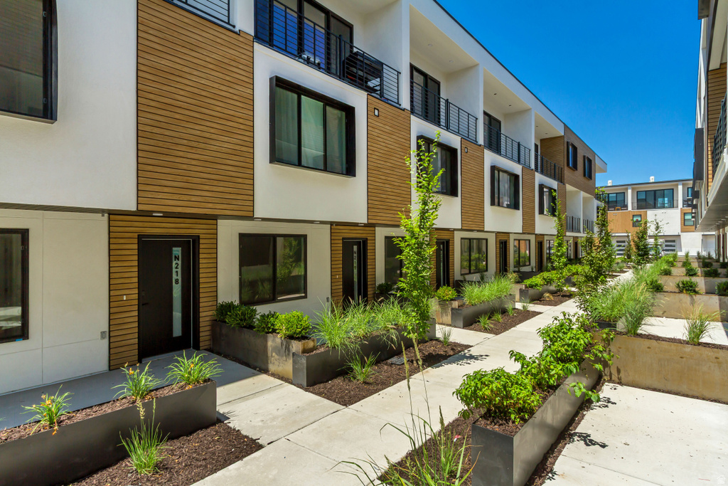 4186 S MAIN ST #M315 Millcreek, UT 84107