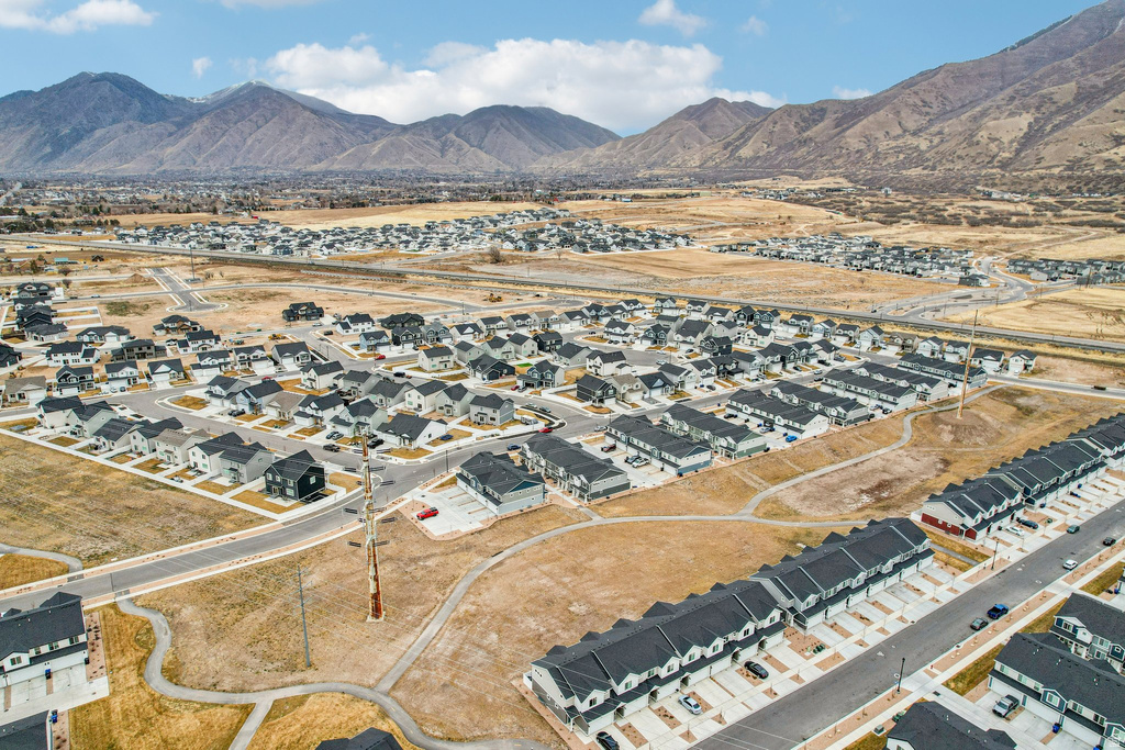 1302 S 3540 E #1051 Spanish Fork, UT 84660