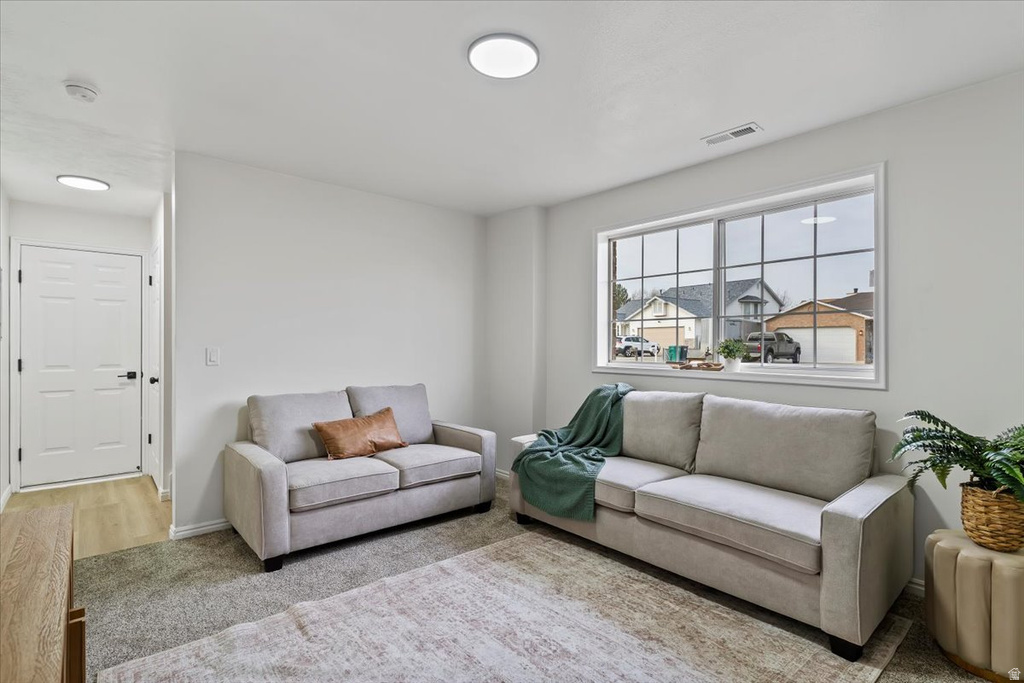 4270 S 2900 W Roy, UT 84067