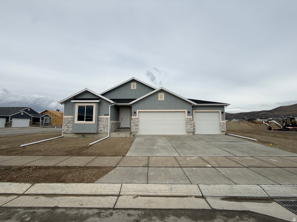 2259 E SEGO LILIY DR Eagle Mountain, UT 84005
