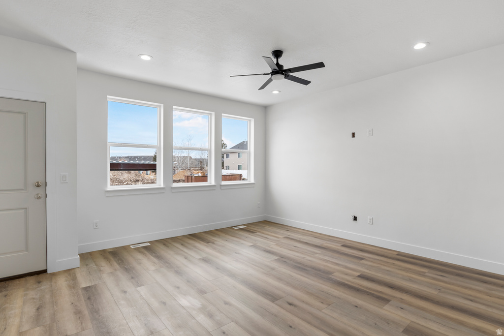 231 W 1160 N #15 Tooele, UT 84074