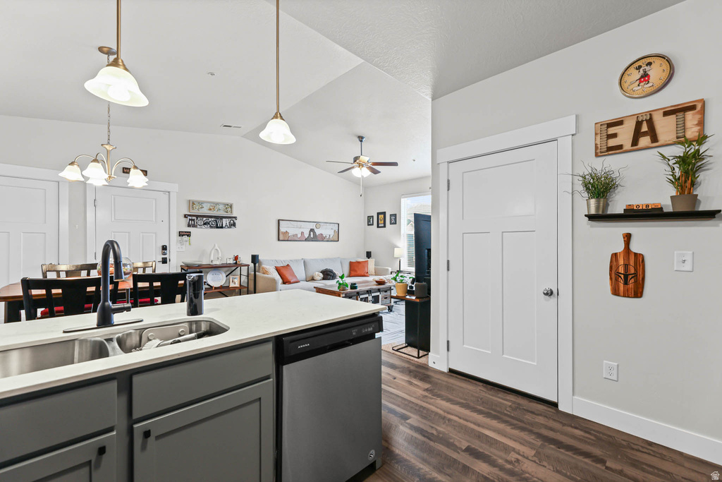 625 N EMERY LN Vineyard, UT 84059