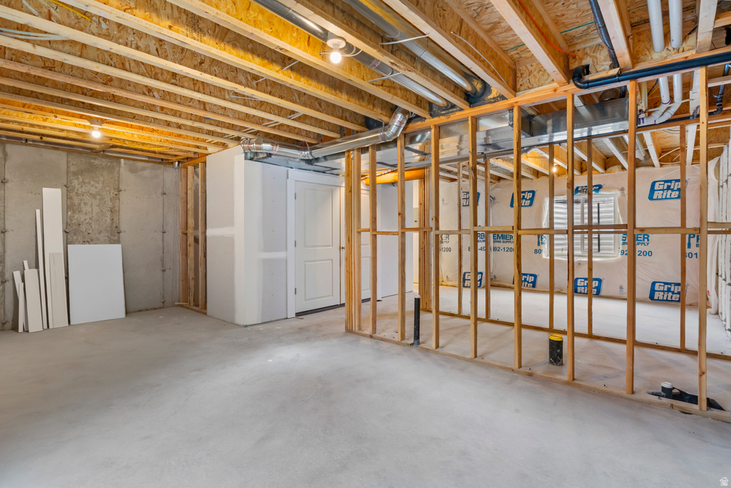 241 W 1160 N #17 Tooele, UT 84074