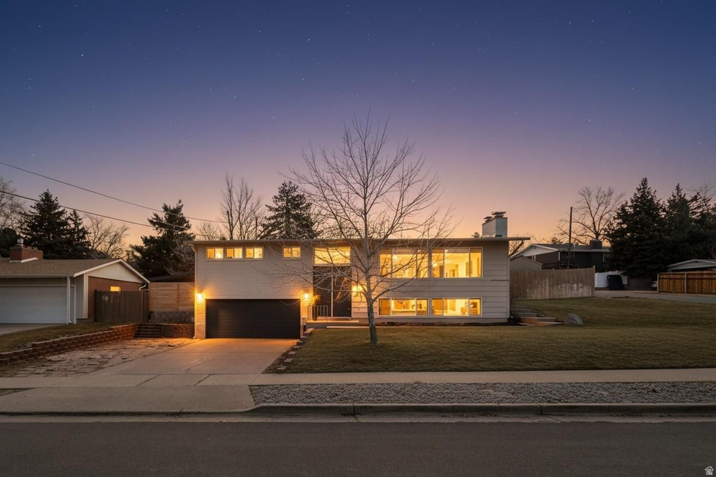 8797 S CAPELLA WAY Sandy, UT 84093