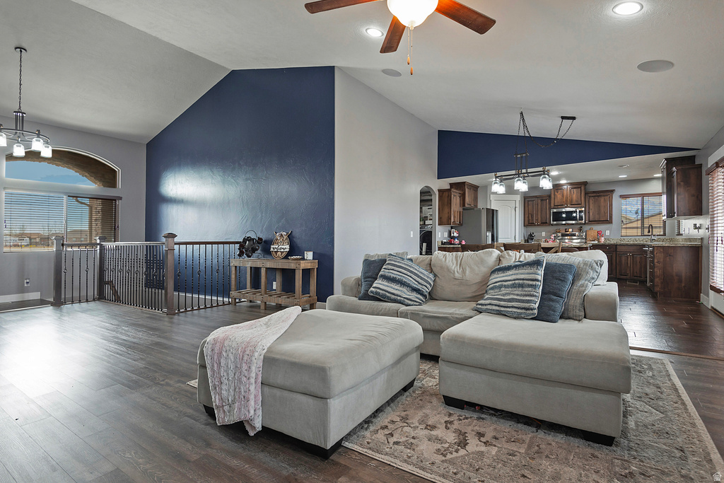 428 S SADDLE RD Grantsville, UT 84029