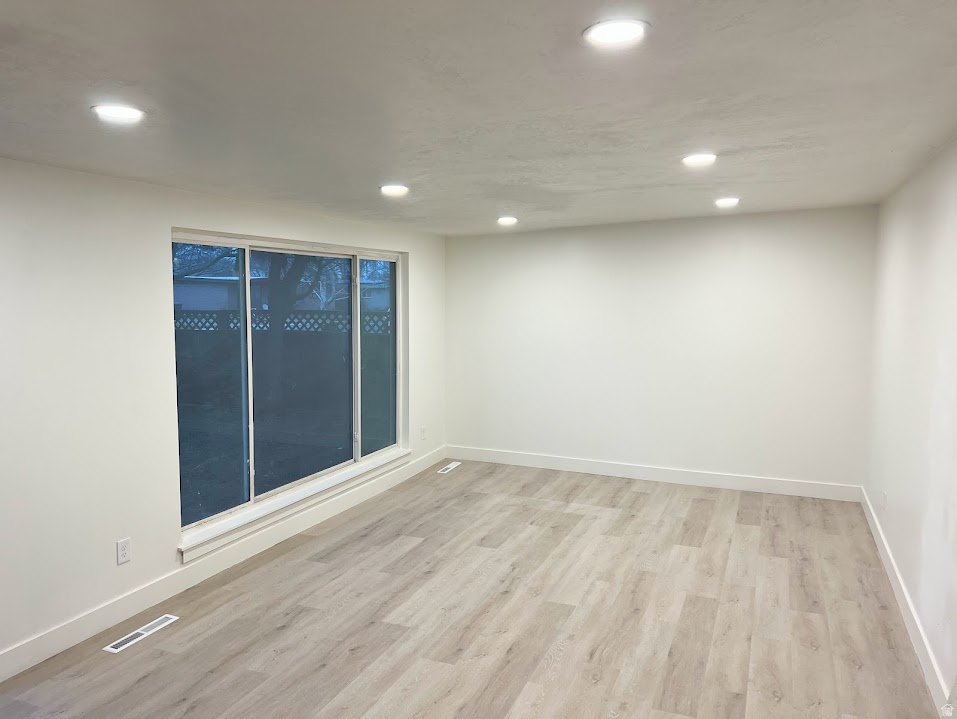 3053 S 2855 W West Valley City, UT 84119