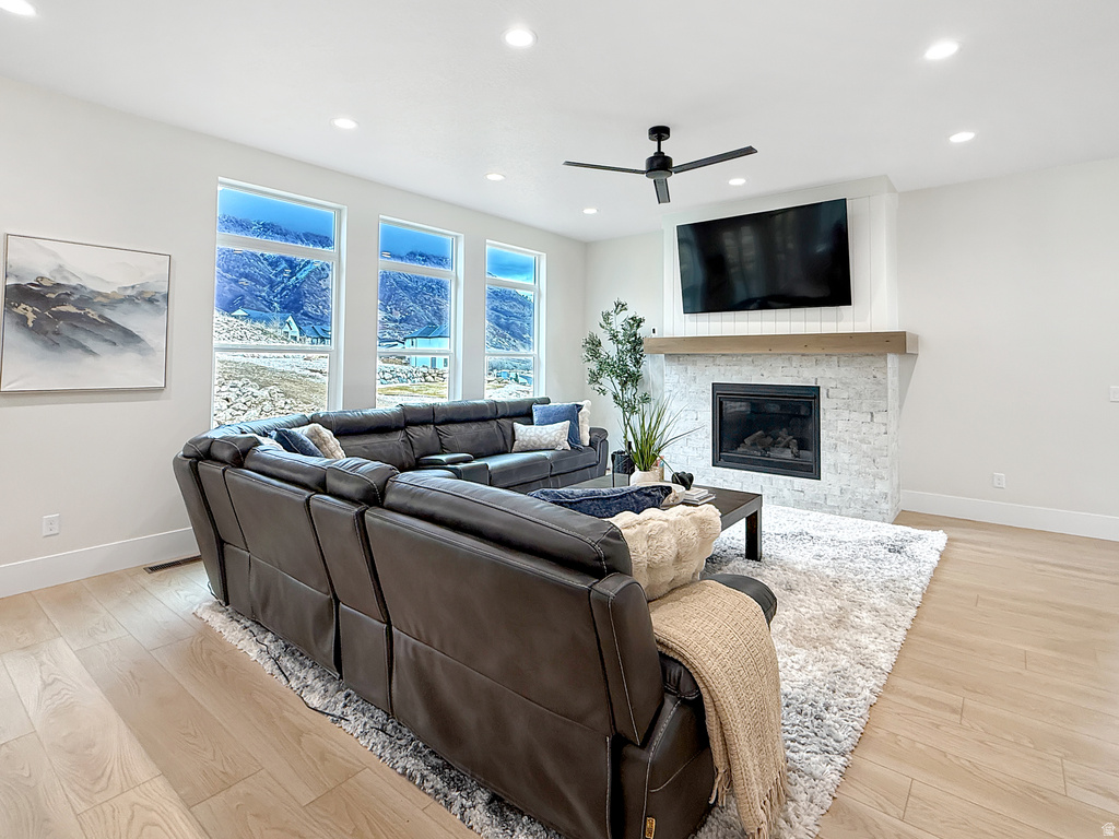 4094 N JACKSON AVE North Ogden, UT 84414