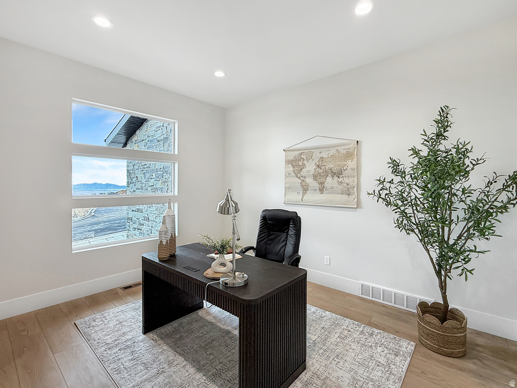 4094 N JACKSON AVE North Ogden, UT 84414